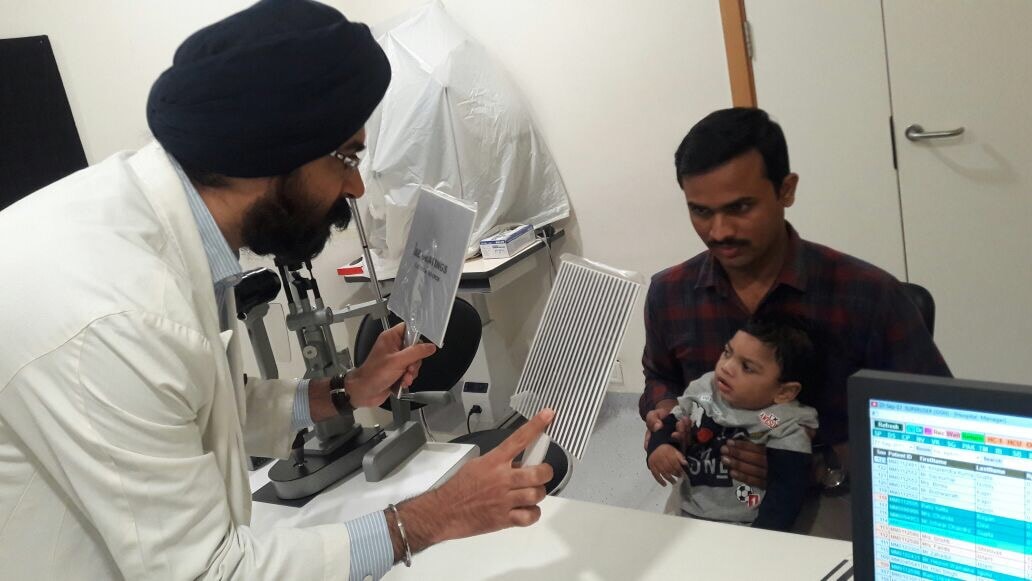 20Pediatric eye exam teller